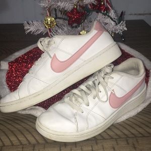 Nike Rose Pink & White Court Royale Sneakers Women’s Size 9.5